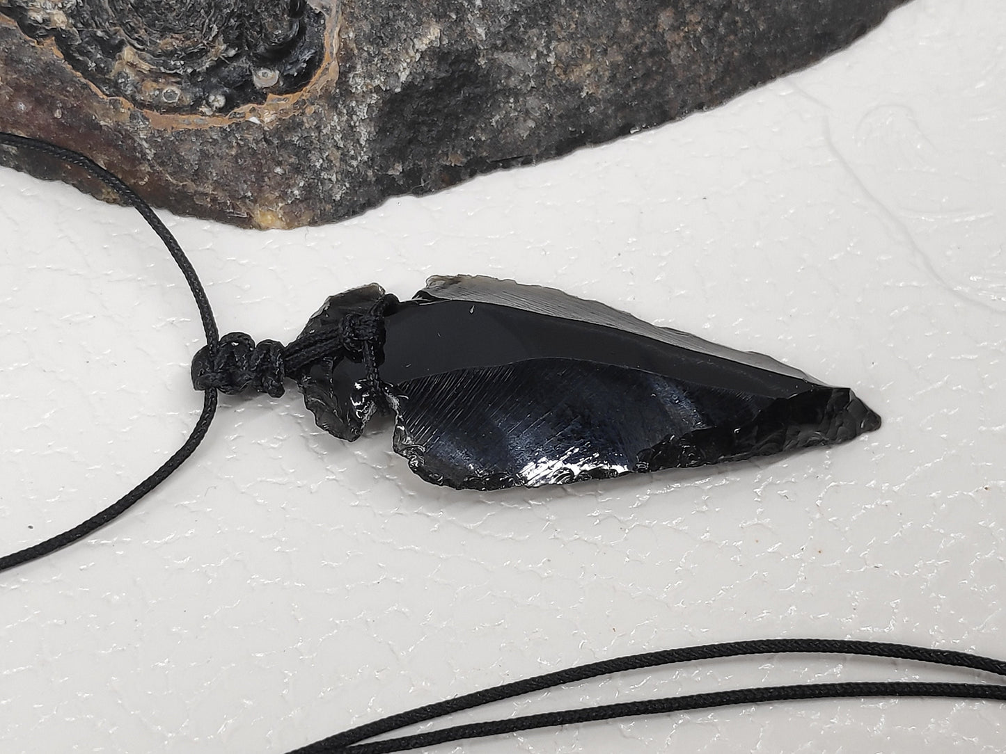 Raw Black Obsidian Arrowhead Pendant Necklace, Handmade Carved Crystal Arrowhead Necklace, Healing Protection Crystal Pendant
