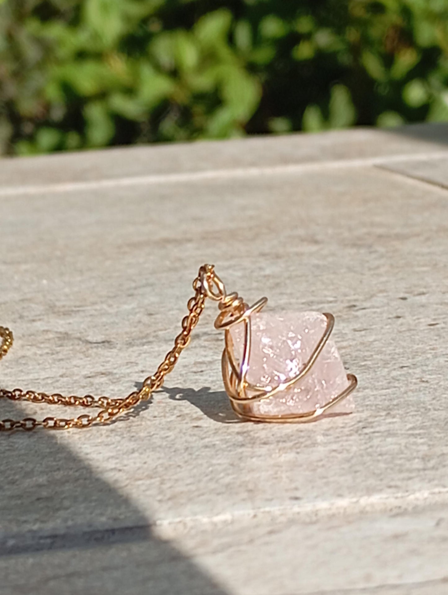 Raw rose quartz pendant Necklace, Healing protection Crystal Pendant, Tiny dainty gorgeous bohemian elegant handmade gemstone jewelry