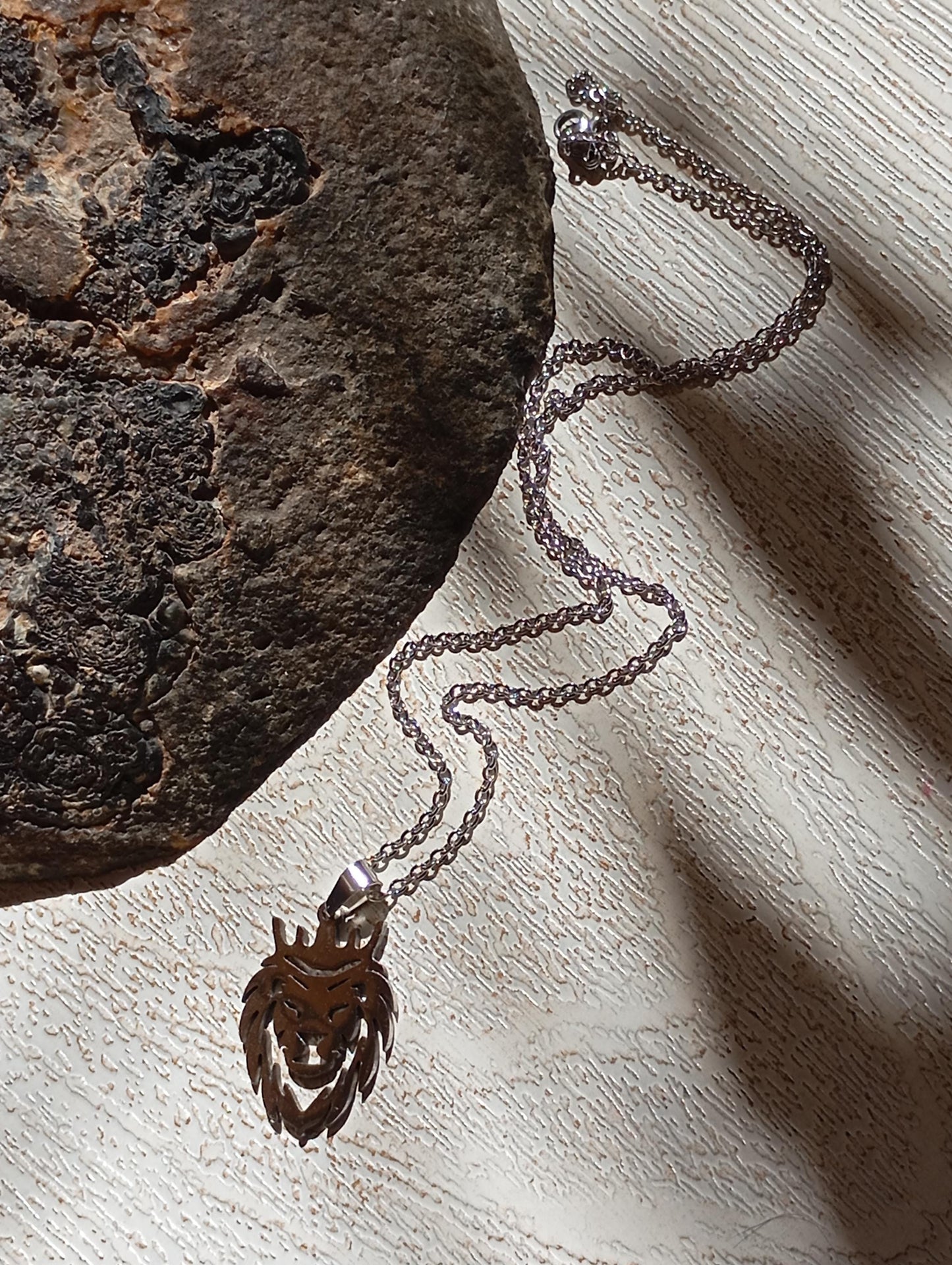 Crown Lion King Pendant Necklace, Animal pendant stainless still, Exquisite Fashion Charm casual Necklace Gift for Man, lion head pendant