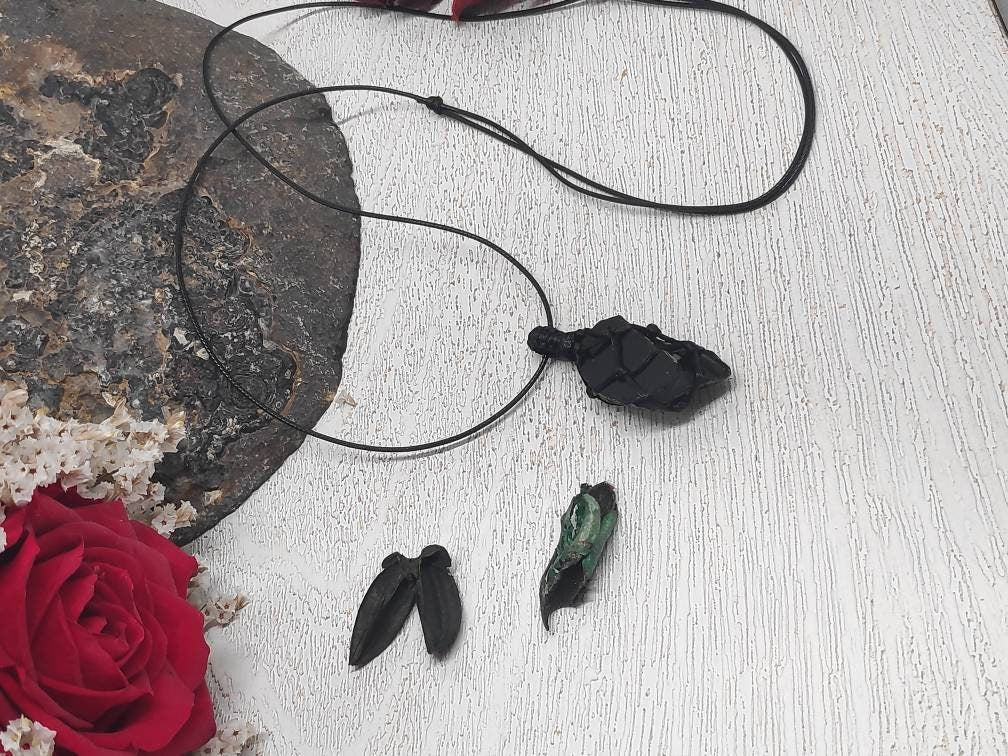 Black Obsidian Pendant Necklace, Raw natural gemstone, Crystal holder,crystal cage, evil eye protection, reiki, mascot, yoga, base chakra