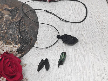 Black Obsidian Pendant Necklace, Raw natural gemstone, Crystal holder,crystal cage, evil eye protection, reiki, mascot, yoga, base chakra