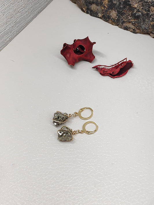 Natural Iron Pyrite Earrings, Healing Protection, Unique, Catching eye, Sparkly Dainty Elegant Evening Wedding Party Natural Gem Earrings