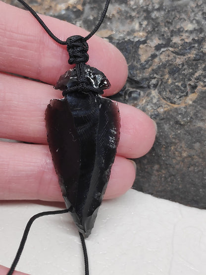 Raw Black Obsidian Arrowhead Pendant Necklace, Handmade Carved Crystal Arrowhead Necklace, Healing Protection Crystal Pendant