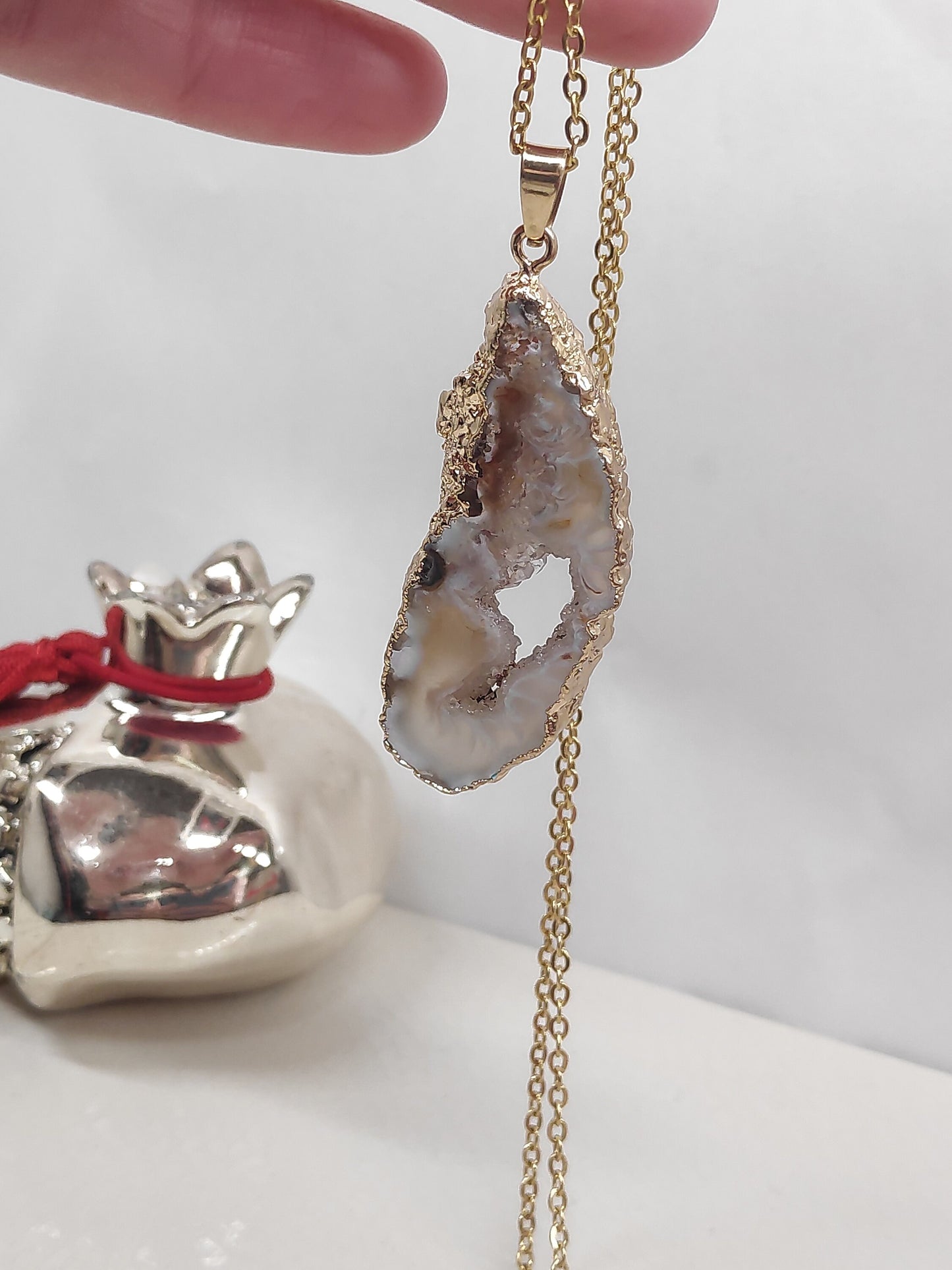 Agate Geode slice Pendant Necklace Beautiful Electroplated Brown Agate   necklace, Healing Gorgeous Dainty Necklace natural Gemstone druzy