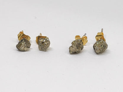 Raw Pyrite Stud Earrings, Healing earrings, Iron Pyrite Crystals earrings, tiny pyrite earrings, handmade dainty earrings, gemstone