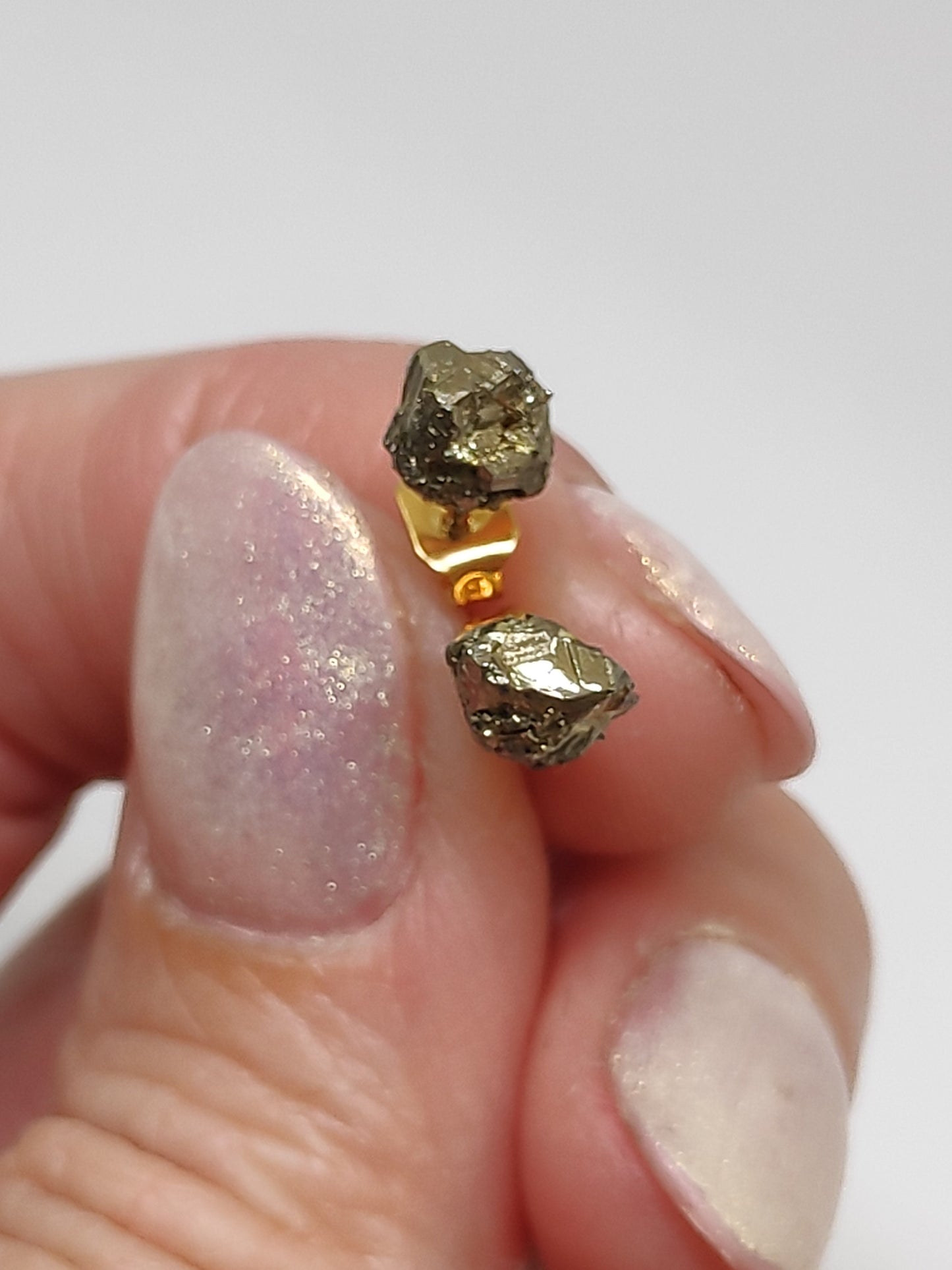 Raw Pyrite Stud Earrings, Healing earrings, Iron Pyrite Crystals earrings, tiny pyrite earrings, handmade dainty earrings, gemstone