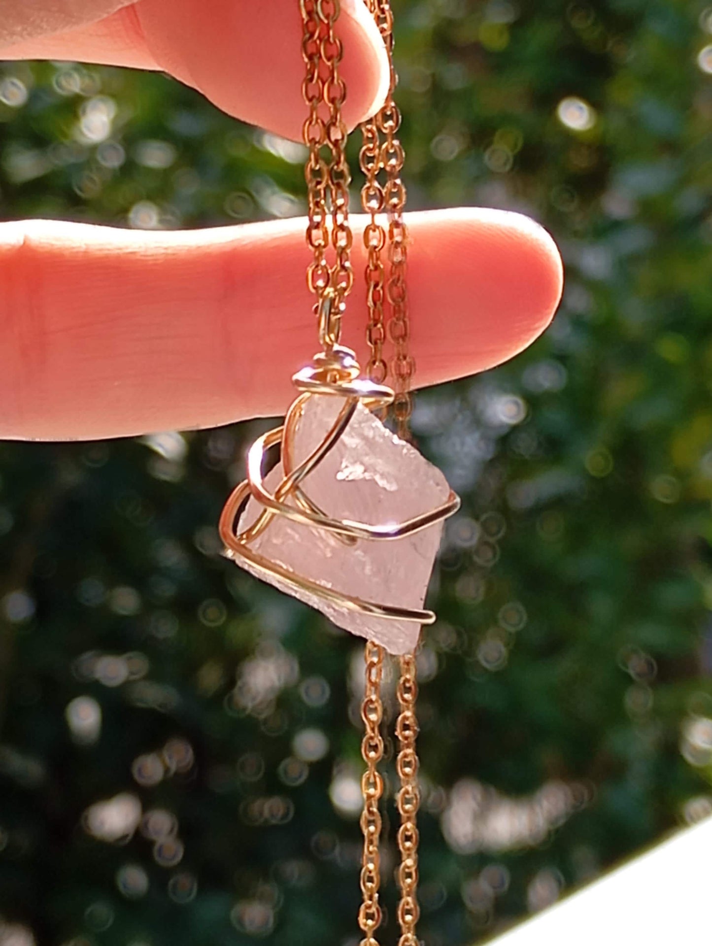 Raw rose quartz pendant Necklace, Healing protection Crystal Pendant, Tiny dainty gorgeous bohemian elegant handmade gemstone jewelry
