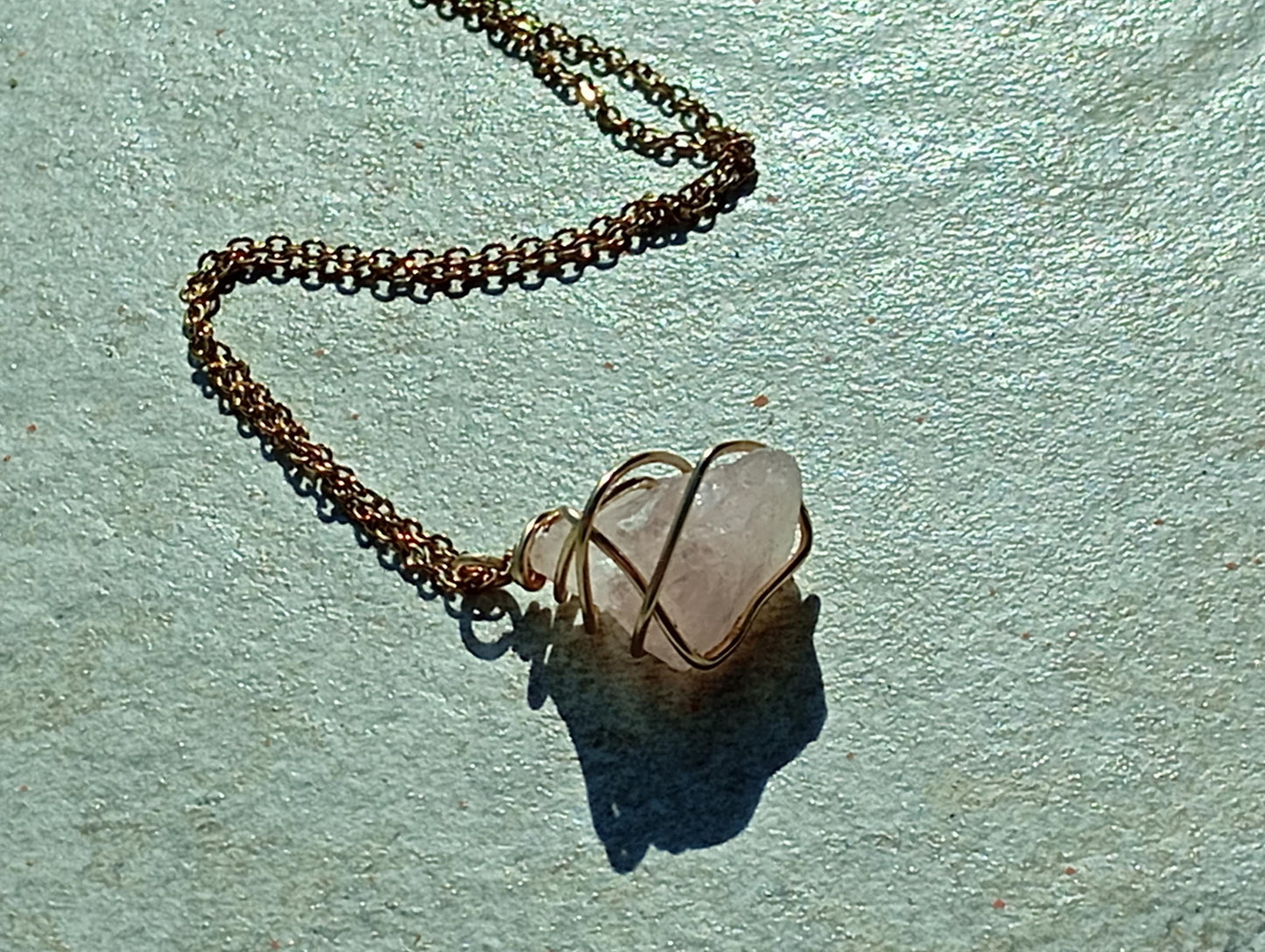 Raw rose quartz pendant Necklace, Healing protection Crystal Pendant, Tiny dainty gorgeous bohemian elegant handmade gemstone jewelry