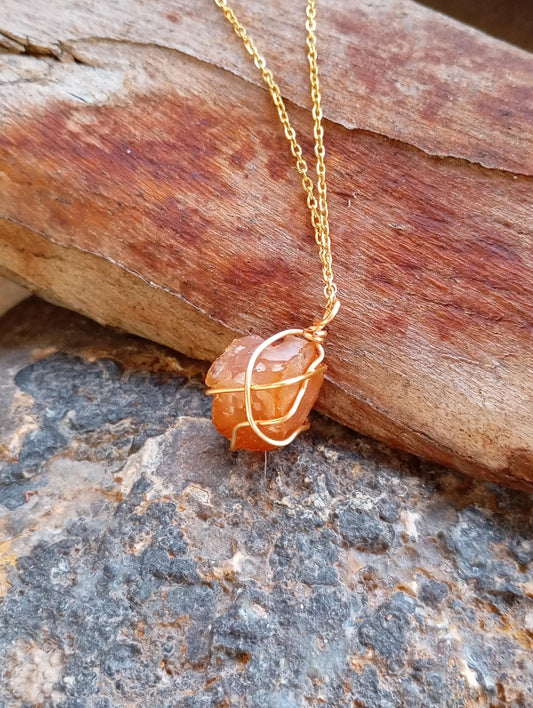 Raw Carnelian Healing Crystal Necklace, Wire Wrapped Stone, Gemstone Pendant Necklace For Women, Virgo Birthstone