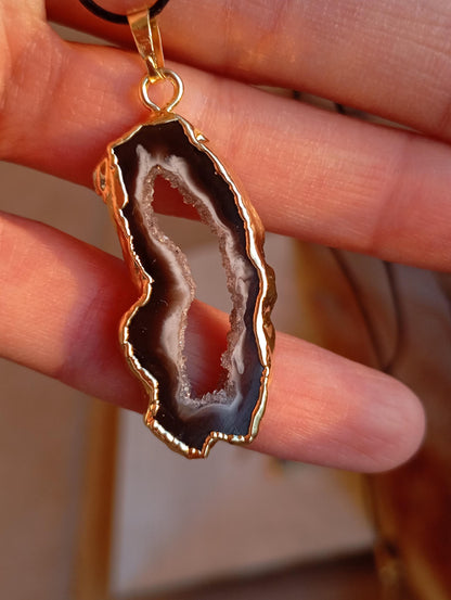 Lace Agate Black with white Druzy Geode slice Pendant Necklace Healing necklace, Bohemian Dainty Necklace for women Gemstone