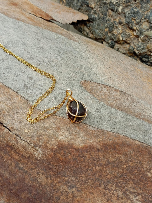 Raw round Garnet Pendant Necklace Handmade wire wrap, Healing Protection crystal, natural gemstone, Gift for woman