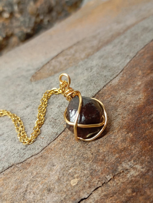 Raw round Garnet Pendant Necklace Handmade wire wrap, Healing Protection crystal, natural gemstone, Gift for woman