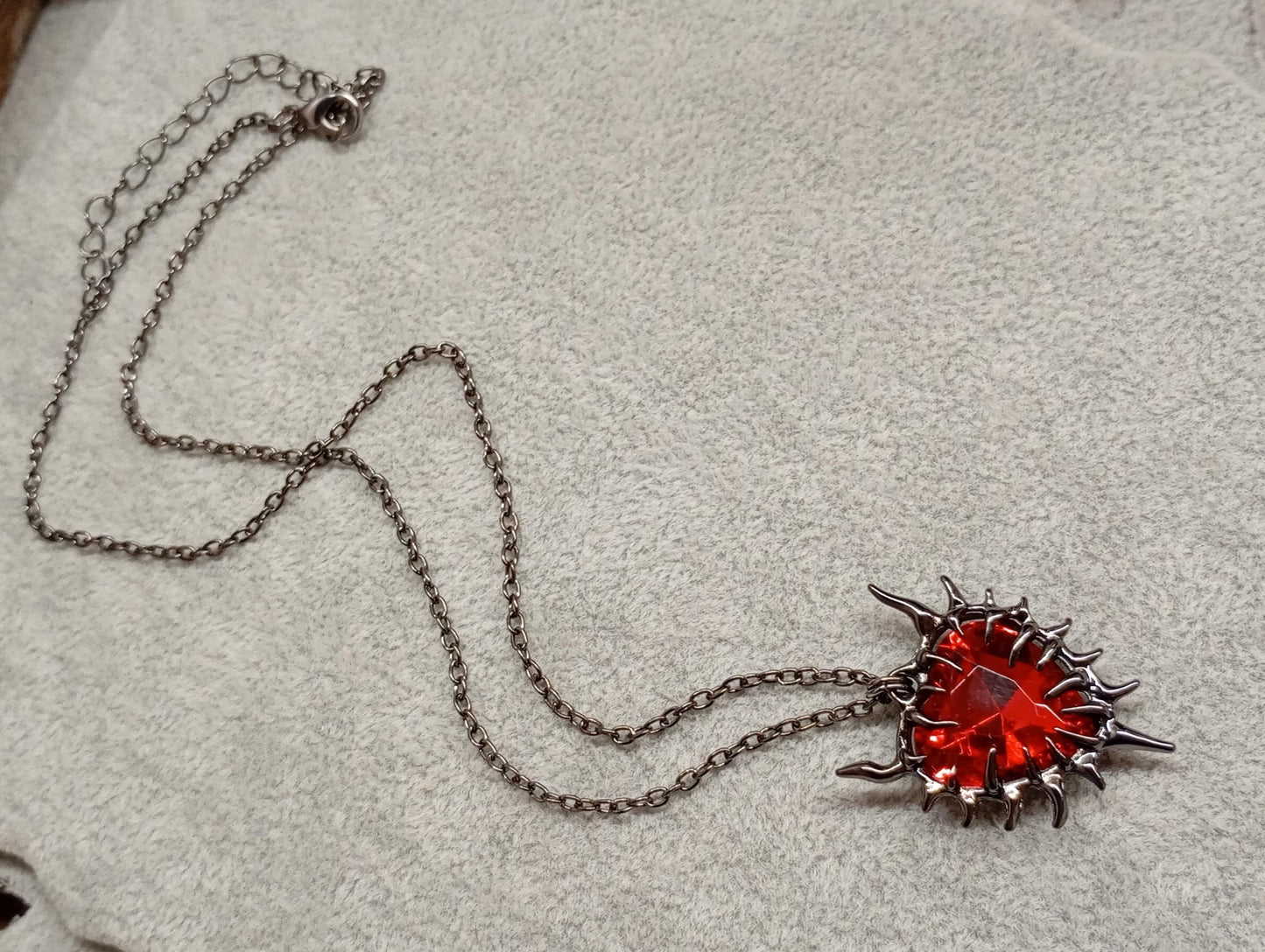 Thorn wrapped Red Heart pendant necklace, gun black plated chain Necklace, dark gothic party hip-hop, charm bohemian, gift for woman