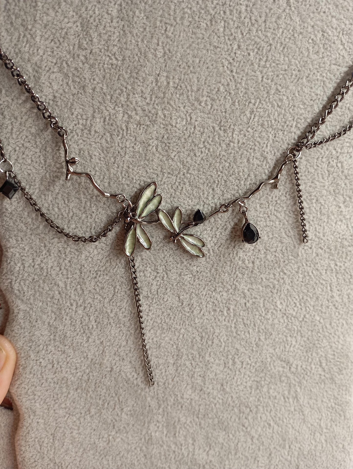 Dragonfly choker necklace exquisite gothic punk hip-hop, gun black splicing link chain choker Necklace, fashion, trendy gift