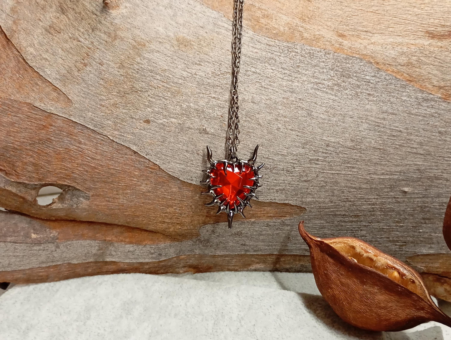 Thorn wrapped Red Heart pendant necklace, gun black plated chain Necklace, dark gothic party hip-hop, charm bohemian, gift for woman