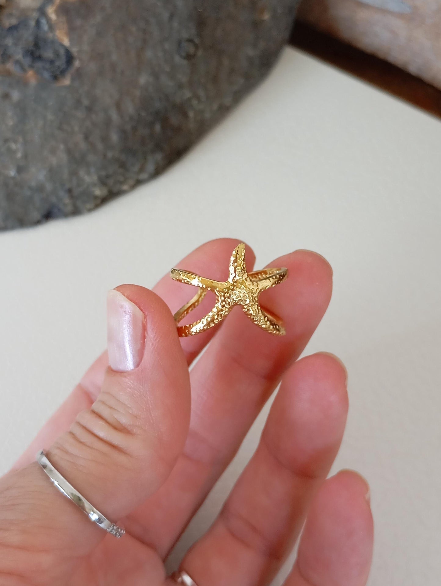 Adjustable Stainless Steel Starfish Rings – Ocean Inspired Open Band Ring in Gold or Silver – Beach Jewelry for Women, Sea Lover Gift