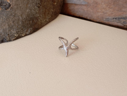 Adjustable Stainless Steel Starfish Rings – Ocean Inspired Open Band Ring in Gold or Silver – Beach Jewelry for Women, Sea Lover Gift